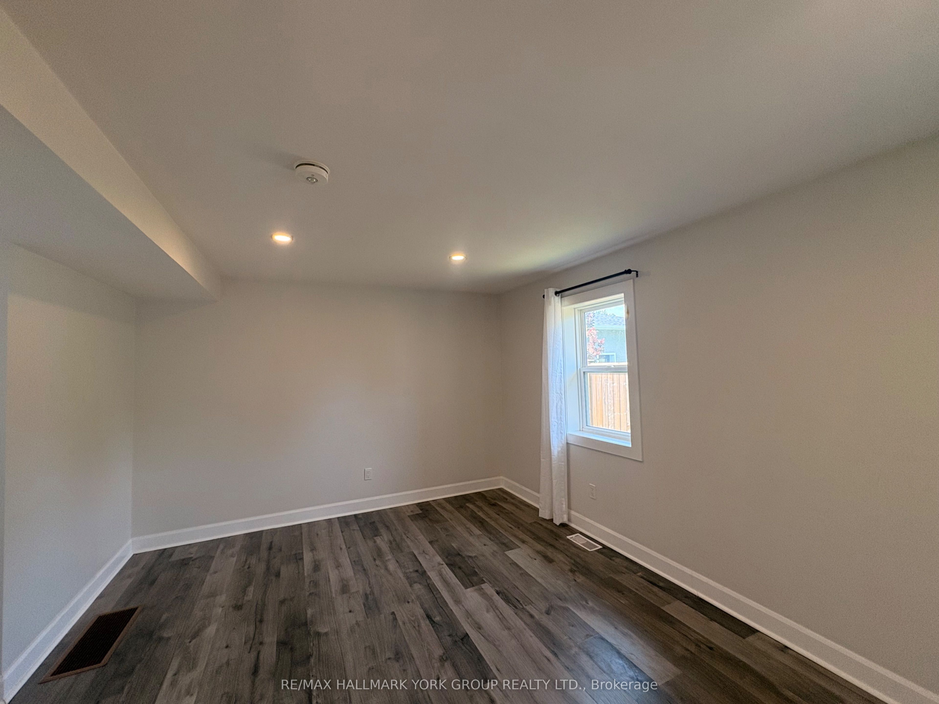 72 Churchill Street, St. Catharines, ON L2S 2P5 photo 5