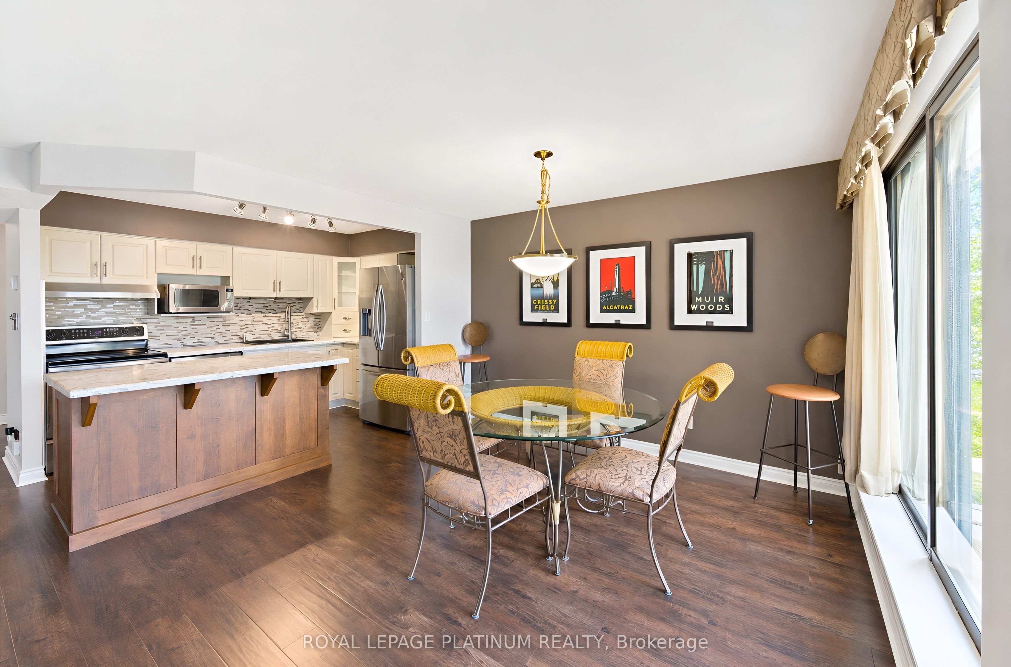 688 Preston Parkway 401, Cambridge, ON N3H 5K6 photo 3