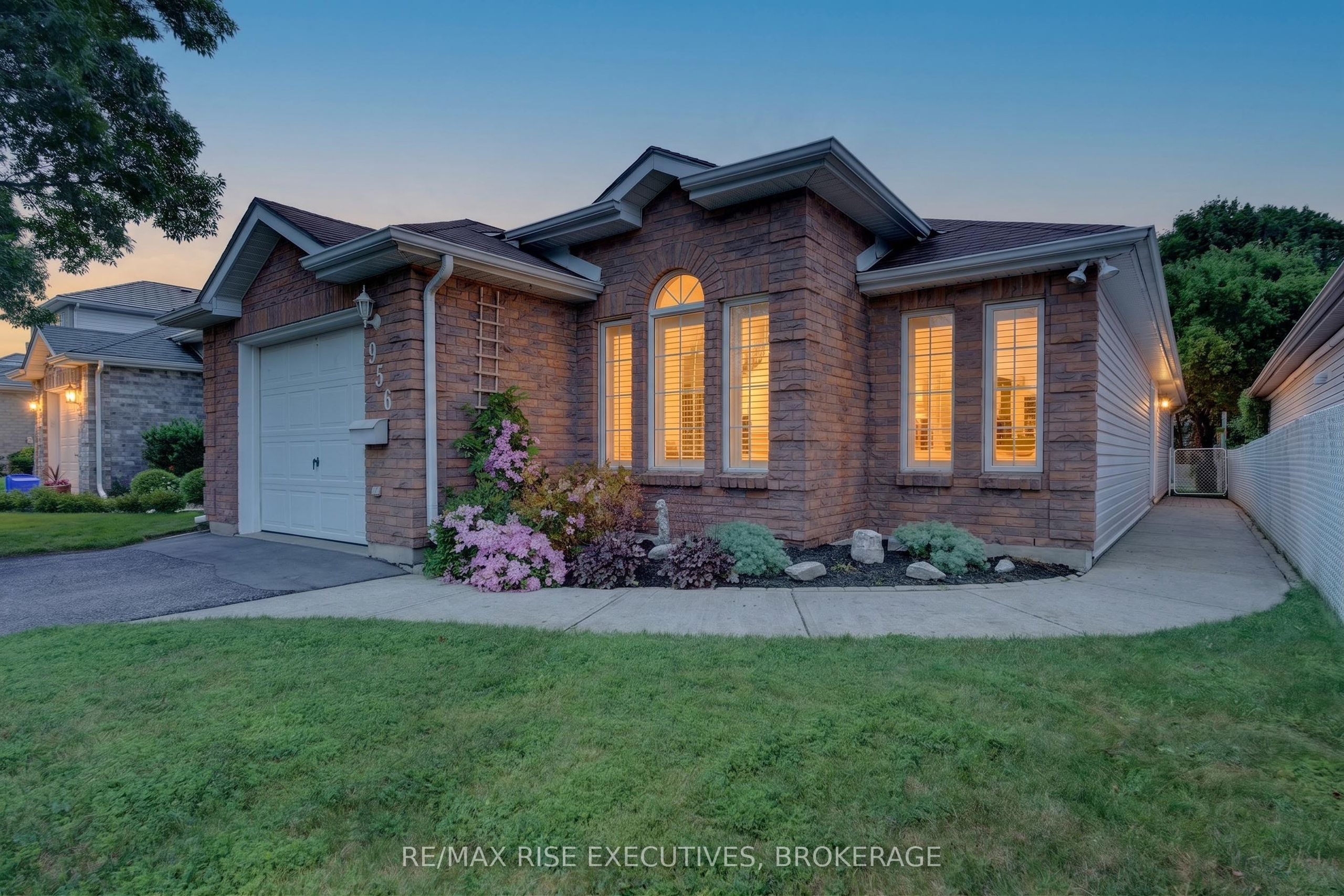 956 Ringstead Street, Kingston, ON K7M 8V2