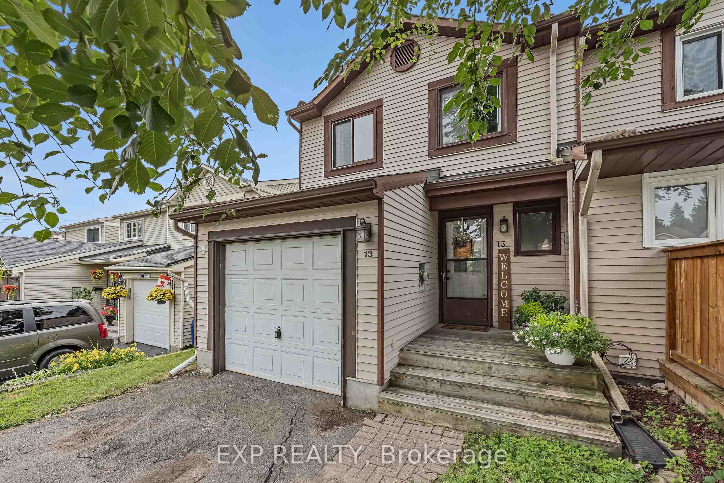 13 Shearer Crescent, Kanata, ON K2L 3M9 photo 4