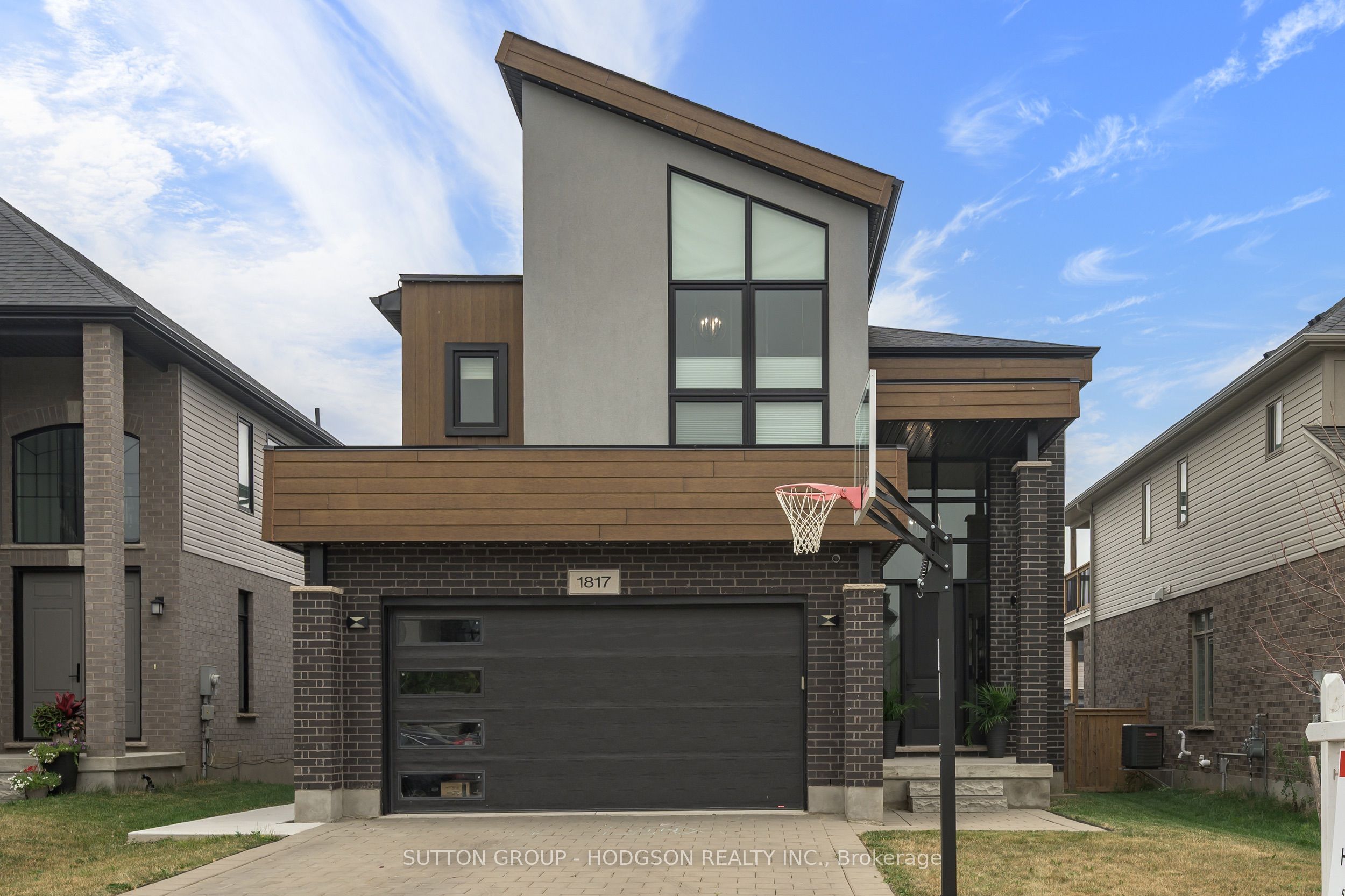 1817 Brunson Way, London South, ON N6K 0H1