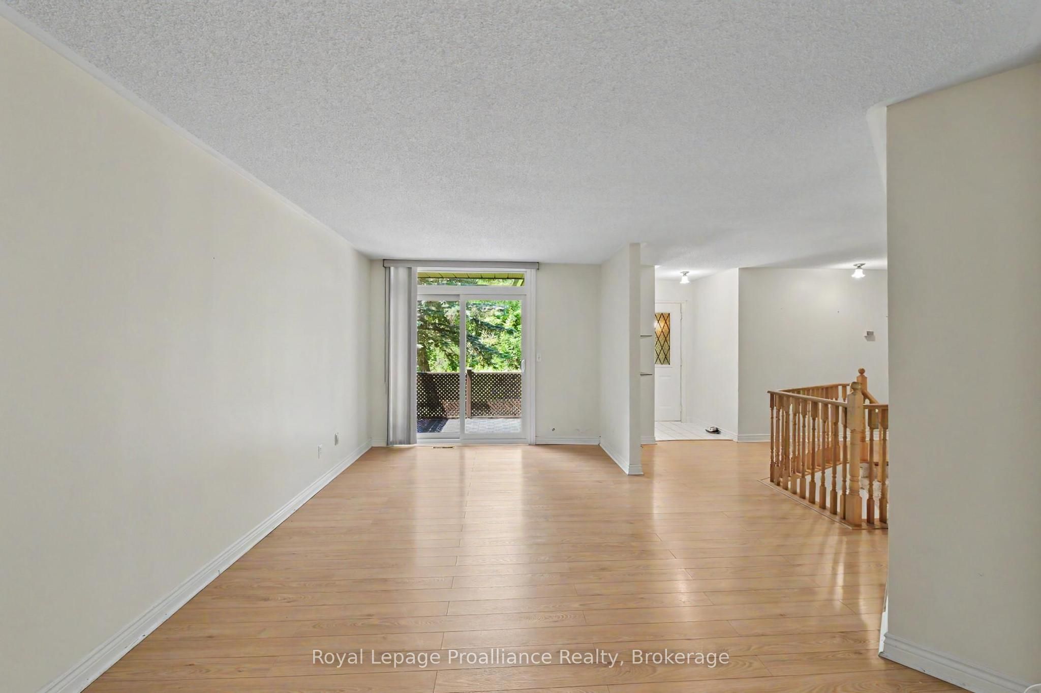 245 Elgin Street W 201, Cobourg, ON K9A 5M1 photo 3