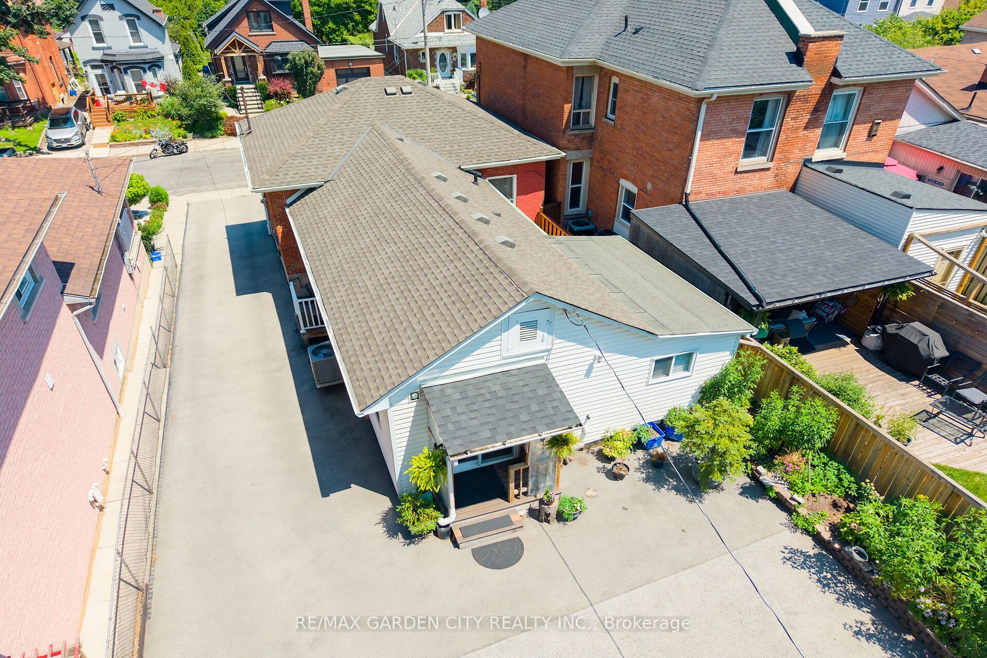 156 SIMCOE Street E, Hamilton, ON L8L 3N8 photo 5