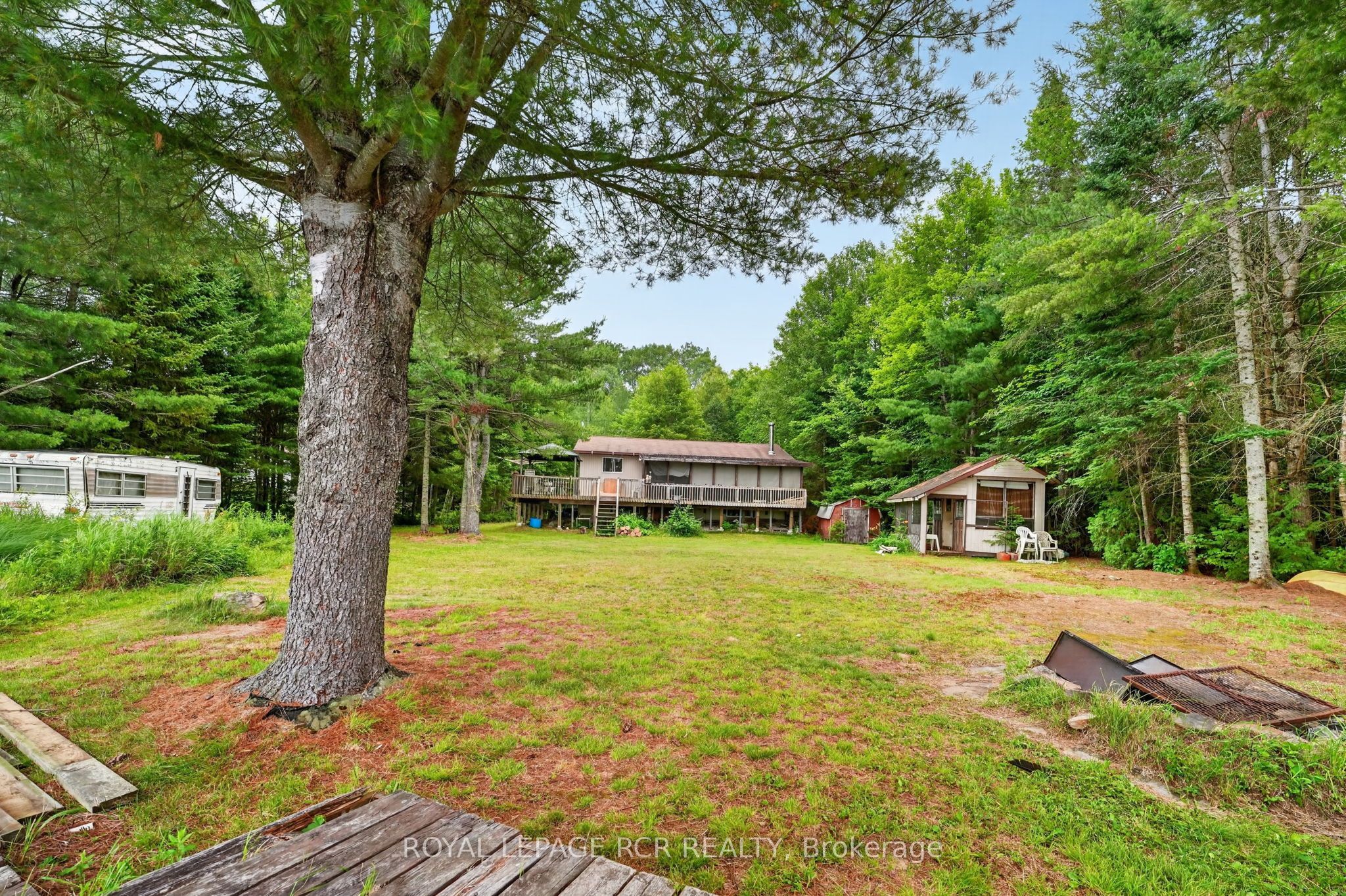 1101 Peter Road, Bracebridge, ON P1L 1X3 photo 3