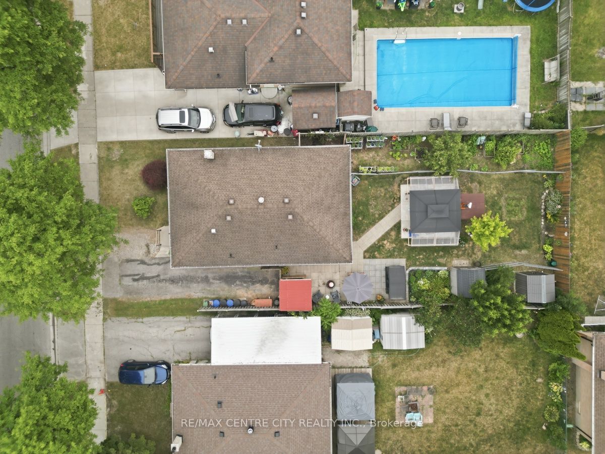 1199 Jalna Boulevard, London South, ON N6E 2A6 photo 2
