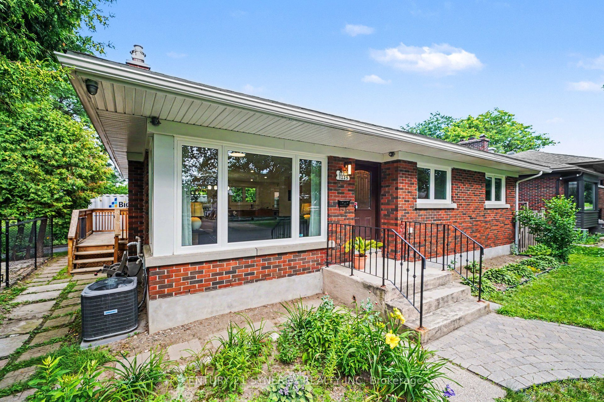 1225 Major Street, Belair Park - Copeland Park and Area, ON K2C 2S3 photo 3