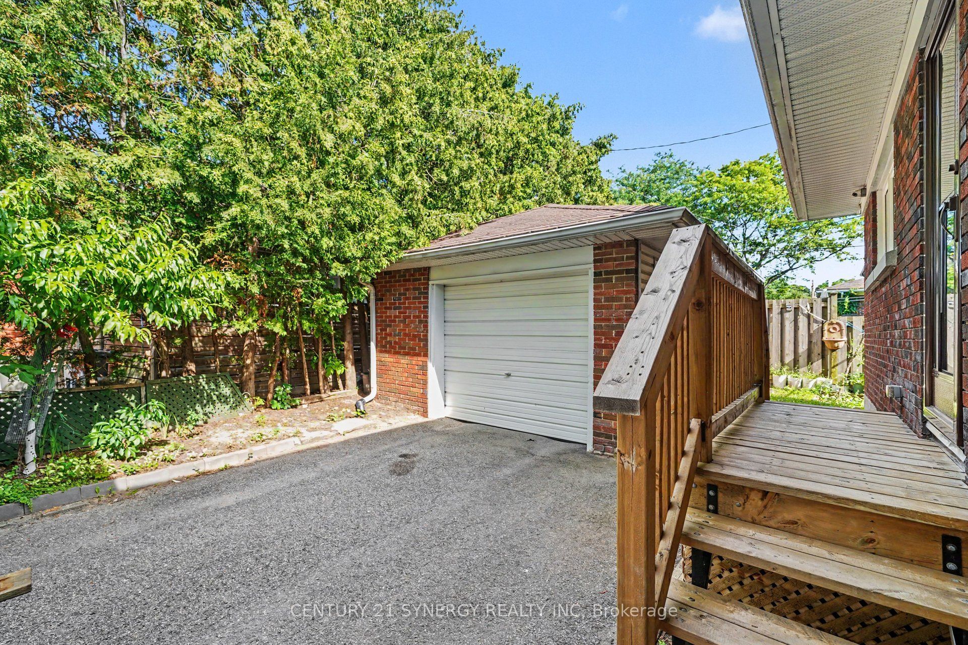 1225 Major Street, Belair Park - Copeland Park and Area, ON K2C 2S3 photo 4