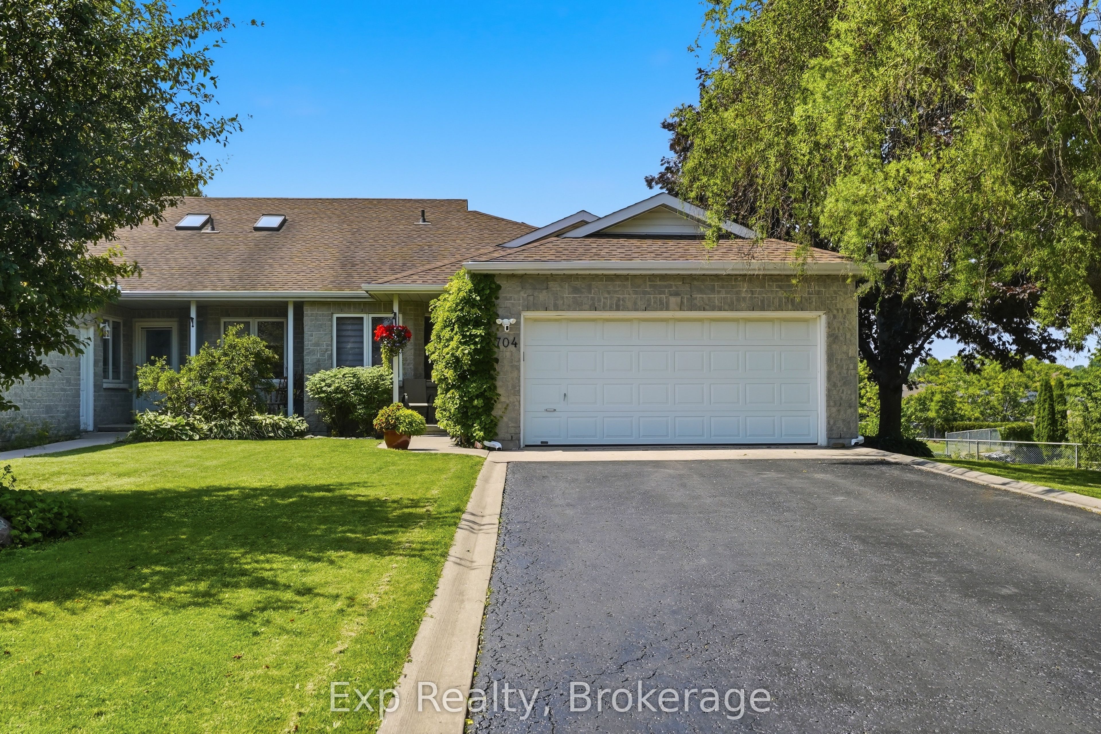 704 Millwood Drive, Kingston, ON K7M 8Z1 photo 3