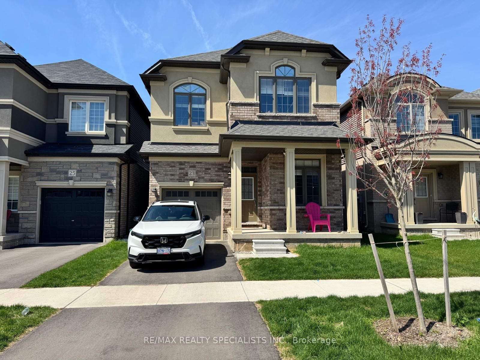 23 Dennis Avenue, Brantford, ON N3T 5L8
