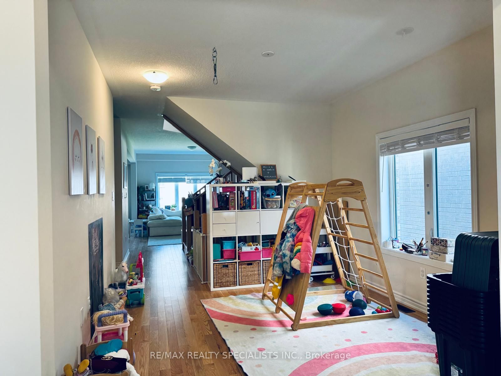 23 Dennis Avenue, Brantford, ON N3T 5L8 photo 4