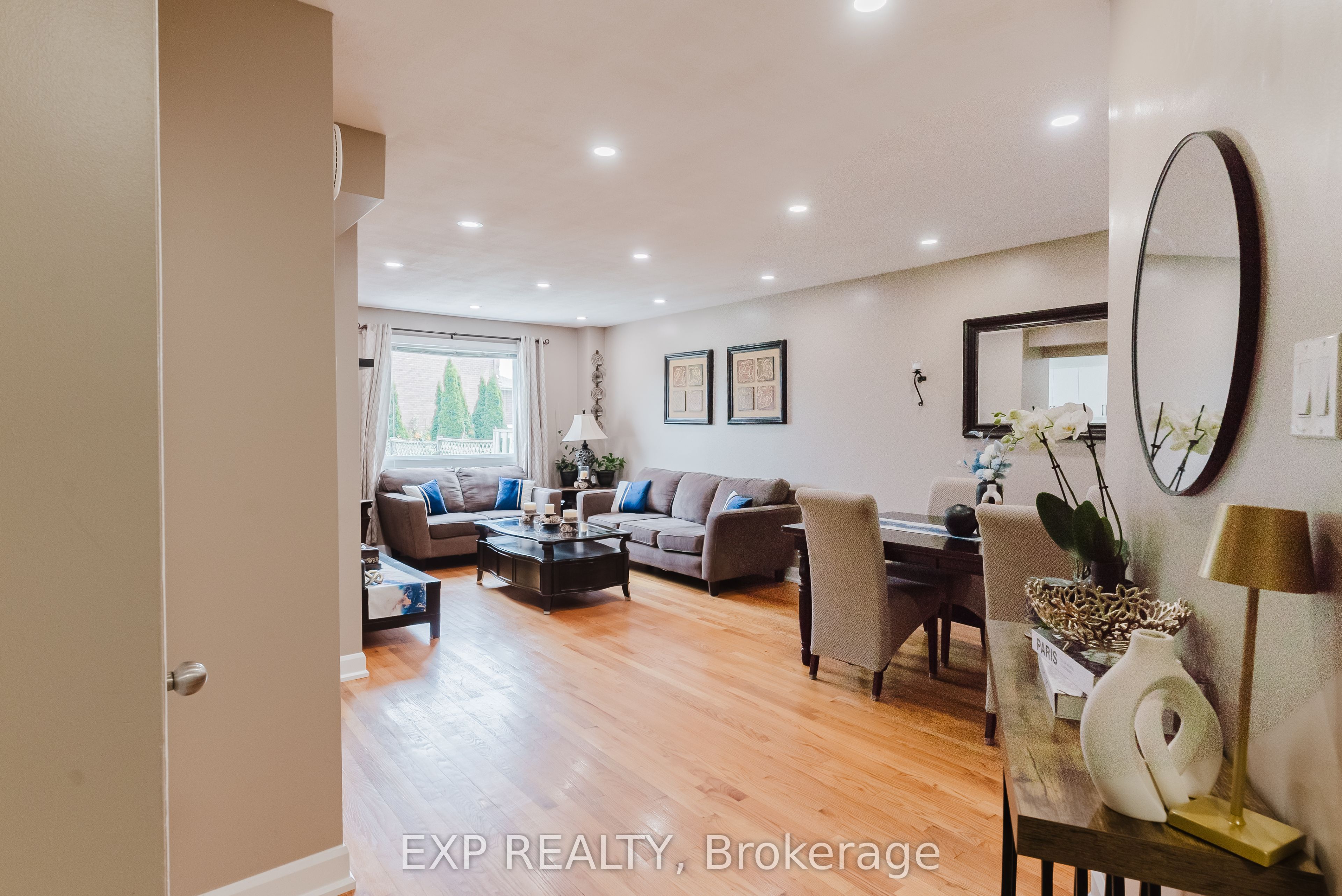 138 Acklam Terrace, Kanata, ON K2K 2J5 photo 4