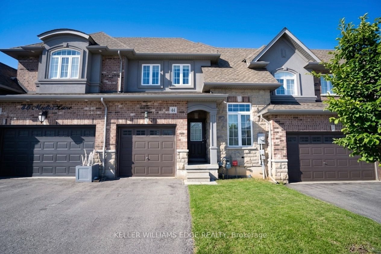 44 Medici Lane, Hamilton, ON L9B 0G9