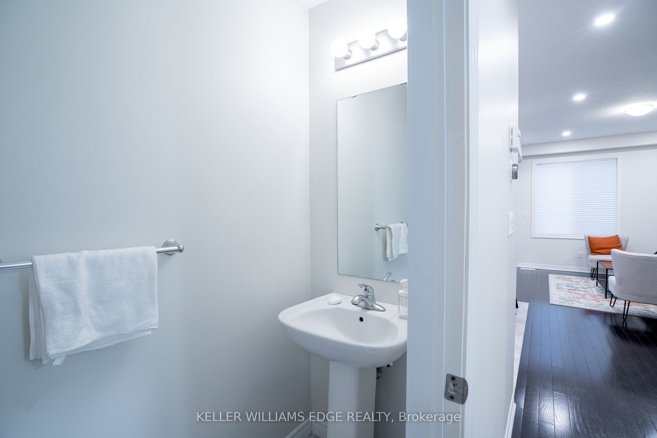 44 Medici Lane, Hamilton, ON L9B 0G9 photo 4
