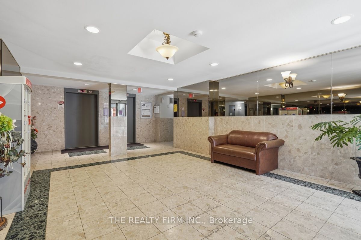 76 Base Line Road W 904, London South, ON N6J 4X6 photo 3