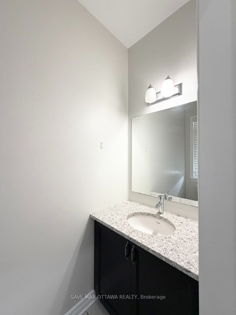 100 Popplewell Crescent S, Barrhaven, ON K2J 5R3 photo 4