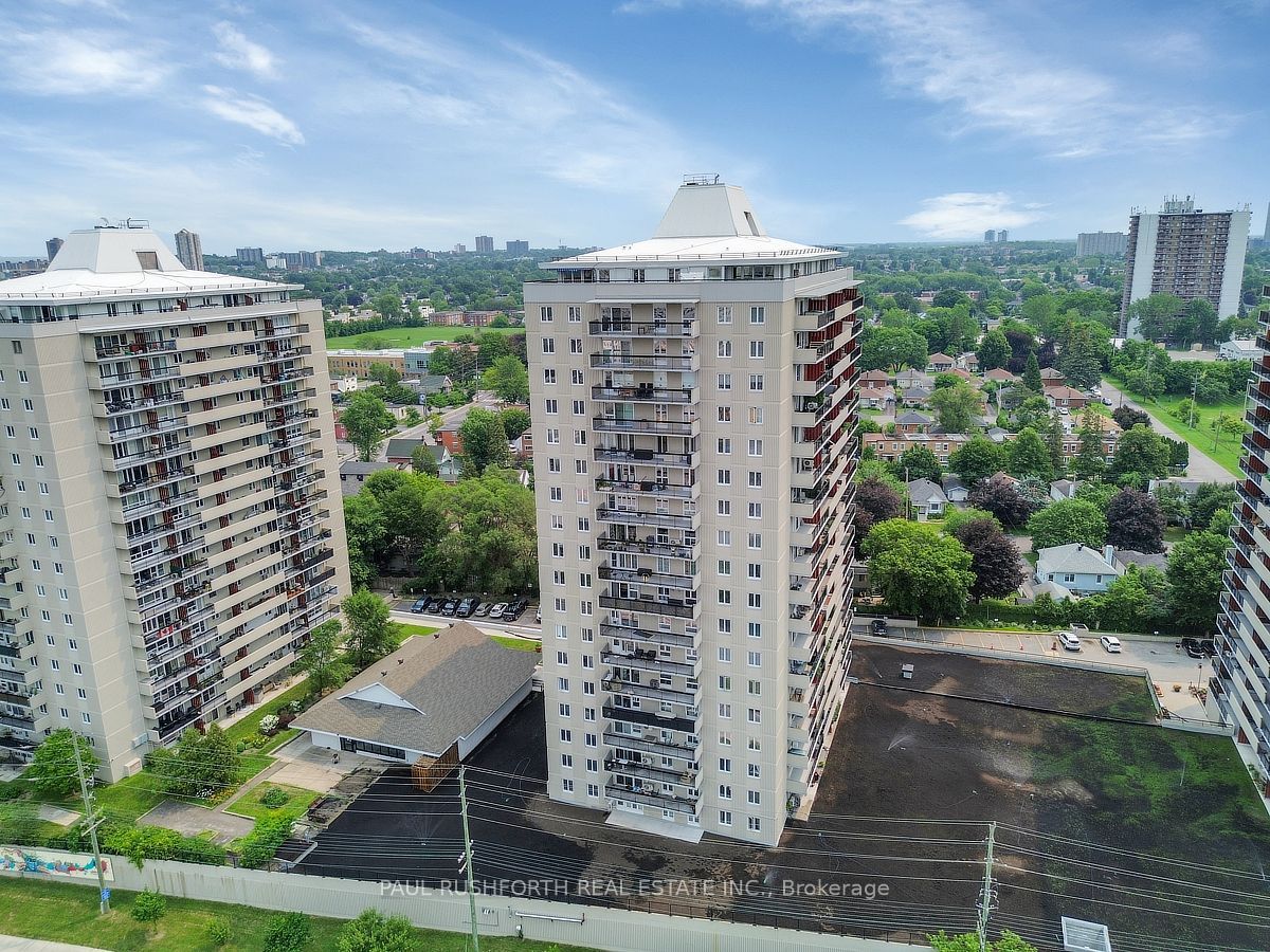158 B Mcarthur Avenue 1905, Vanier and Kingsview Park, ON K1L 8E7 photo 2