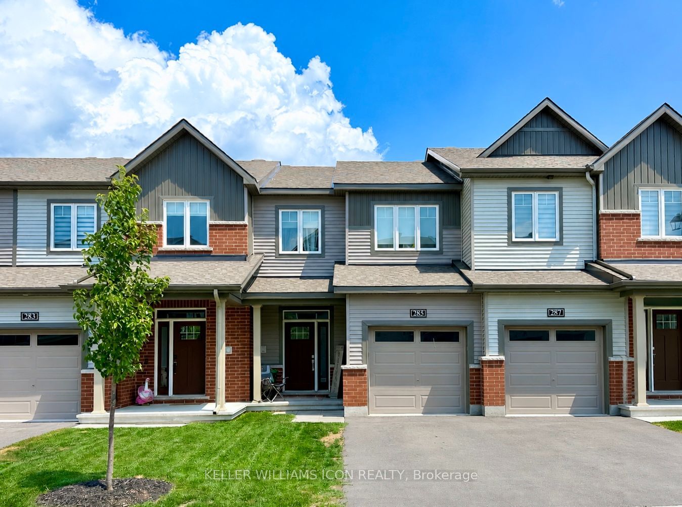 285 Elsie Macgill Walk, Kanata, ON K2W 0L2 photo 2