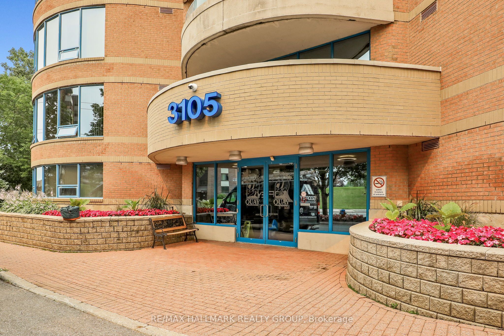 3105 Carling Avenue 502, Crystal Bay - Rocky Point - Bayshore, ON K2H 5A6 photo 2
