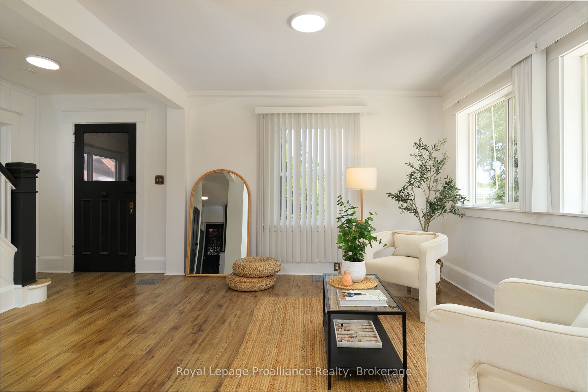 83 Moira Street E, Belleville, ON K8P 2S3 photo 5