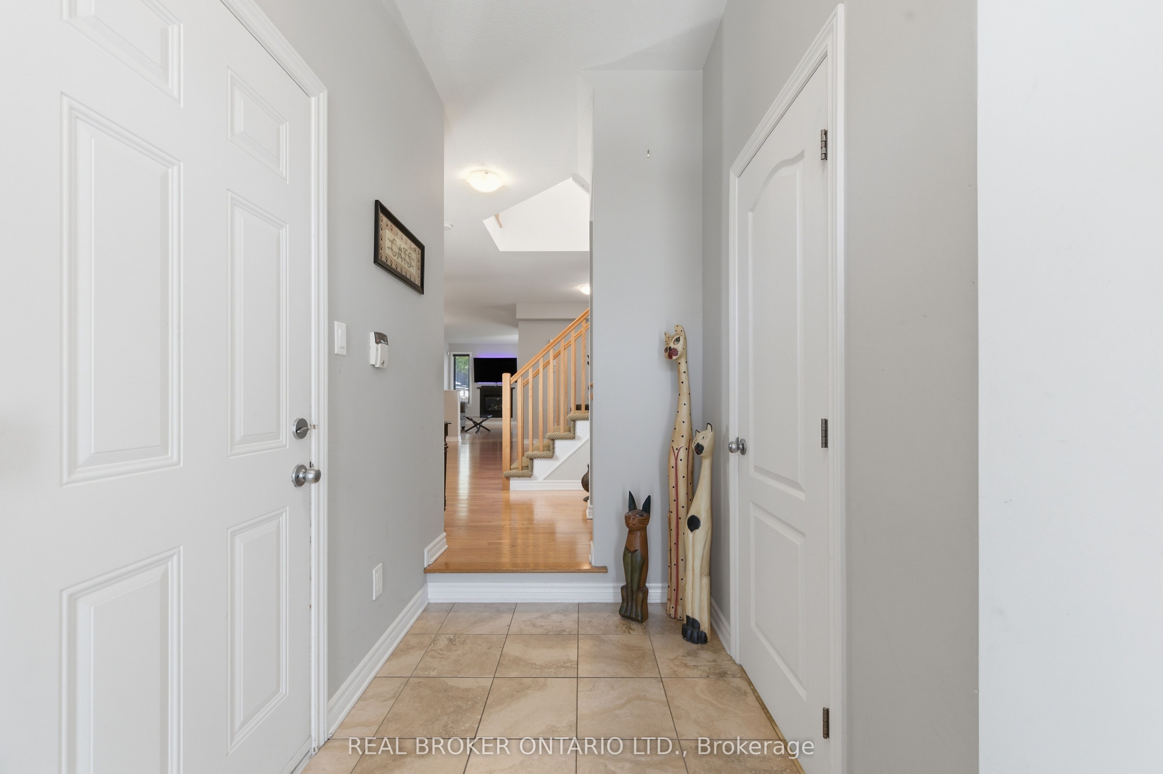 417 STALWART Crescent, Blossom Park - Airport and Area, ON K1T 0H2 photo 3