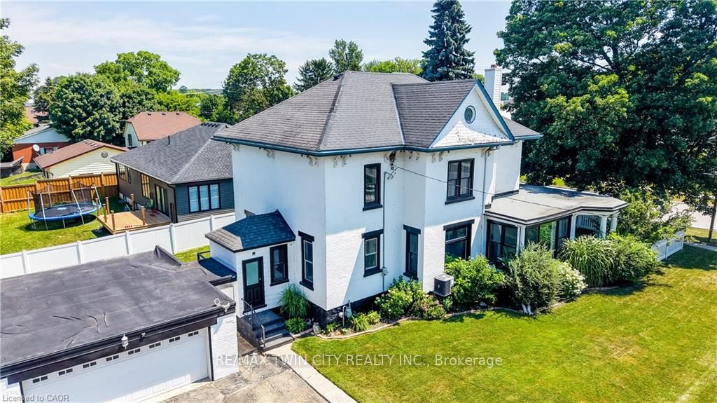 290 TURNBERRY Street, Huron East, ON N0G 1H0 photo 2
