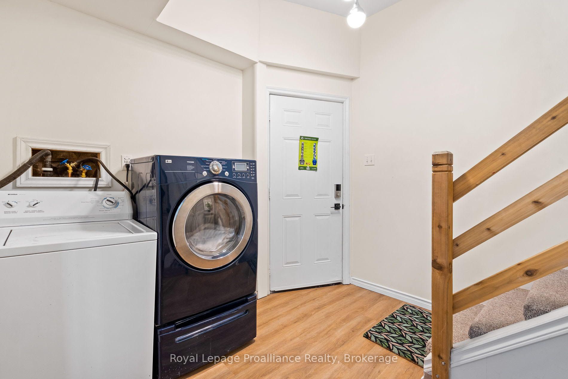 5654 Desson Avenue Upper, Niagara Falls, ON L2G 3T2 photo 4