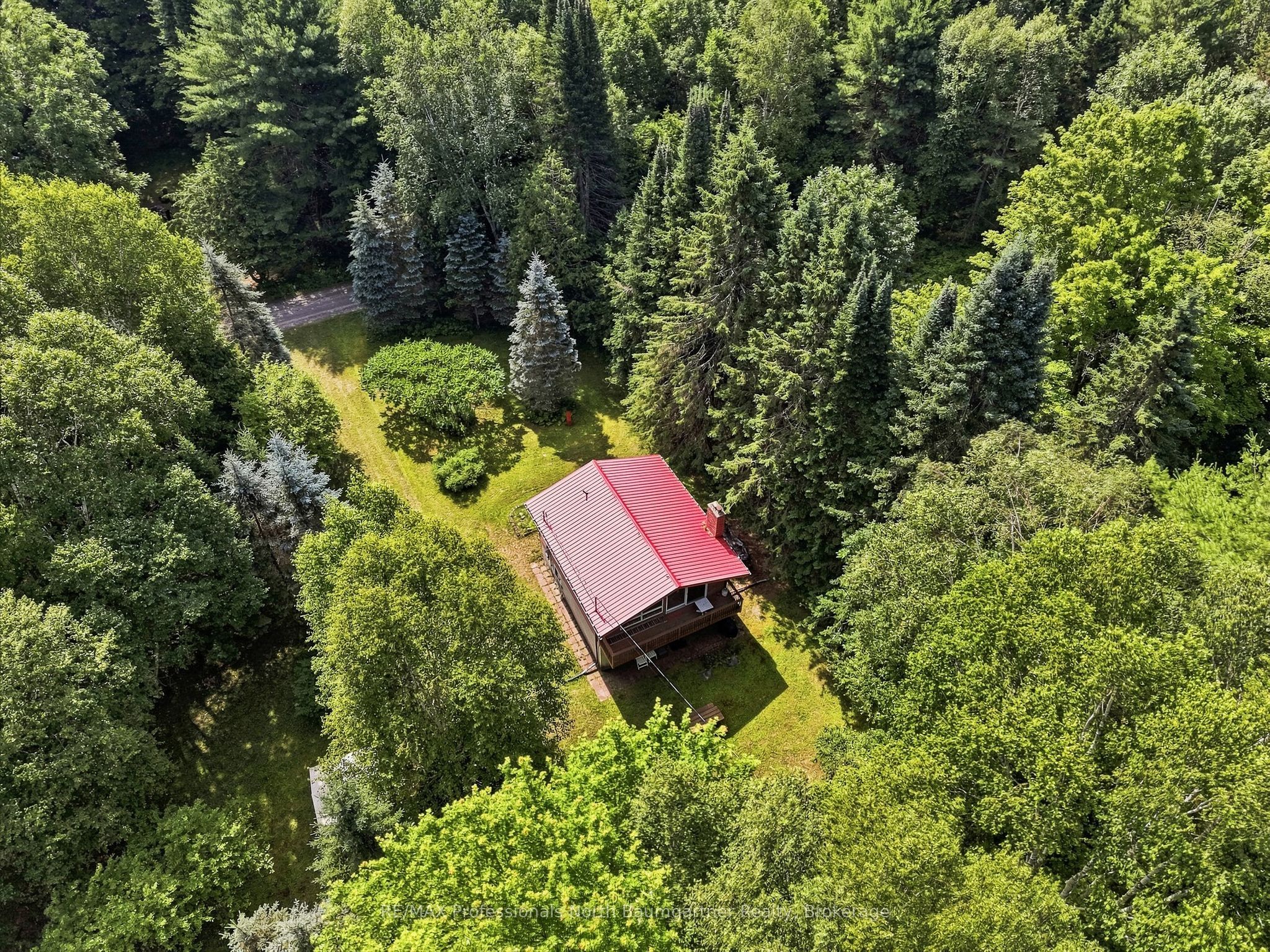 1125 Providence Drive, Algonquin Highlands, ON K0M 1S0 photo 2