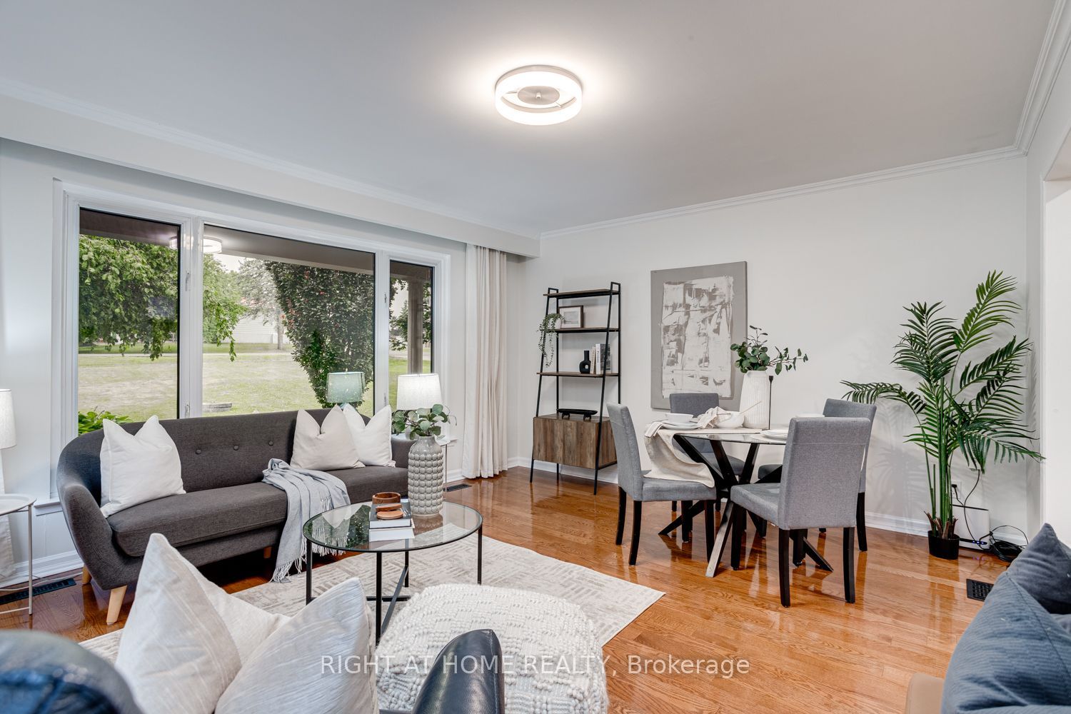 63 Robinglade Avenue, Kawartha Lakes, ON L0C 1G0 photo 5