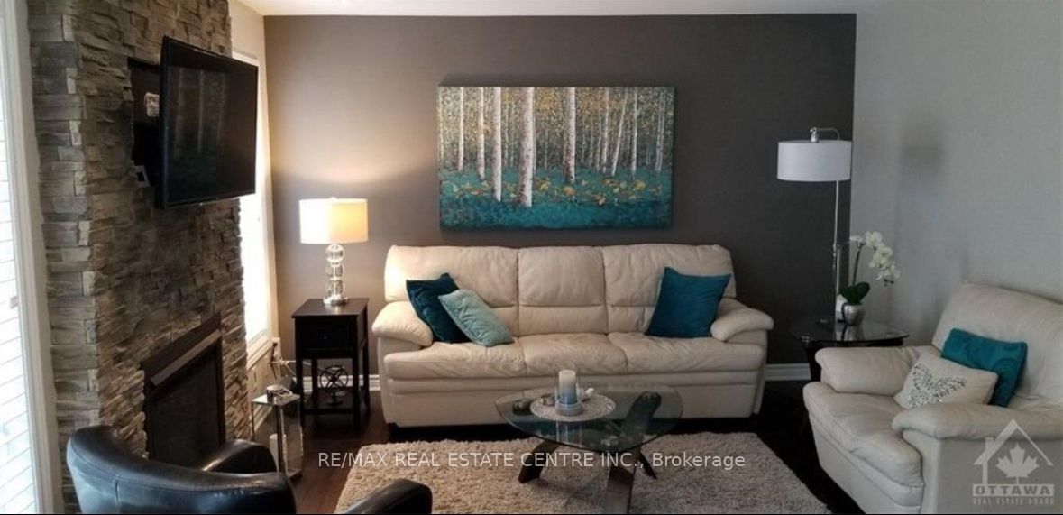 1924 Maple Grove, Stittsville - Munster - Richmond, ON K2S 1B9 photo 2