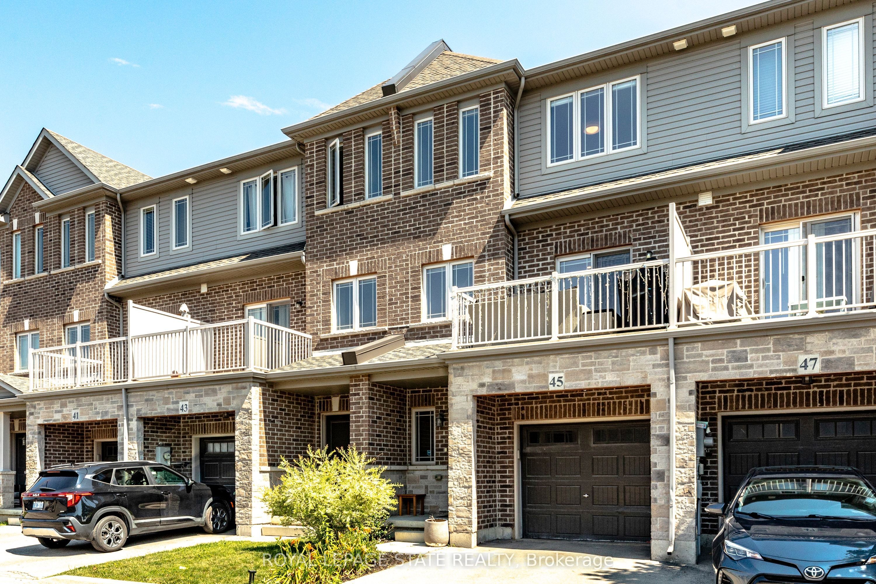 45 Crossings Way, Hamilton, ON L0R 1P0 photo 2
