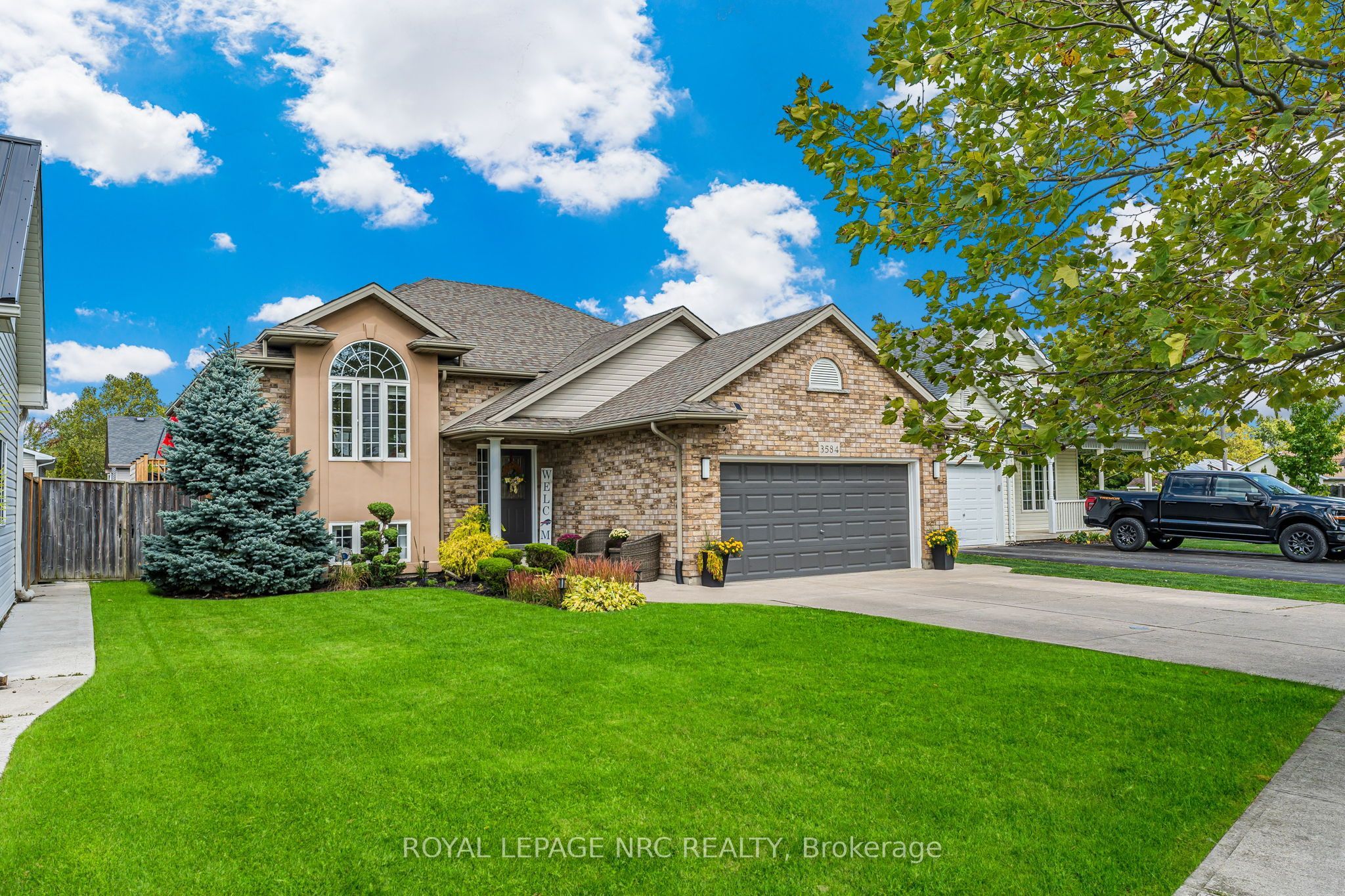 3584 CARVER Street, Fort Erie, ON L0S 1S0 photo 2