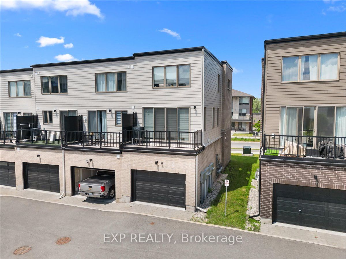 1410 Hemlock Road, Manor Park - Cardinal Glen and Area, ON K1K 5A8 photo 4