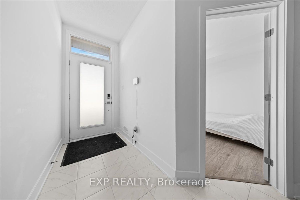 1410 Hemlock Road, Manor Park - Cardinal Glen and Area, ON K1K 5A8 photo 5