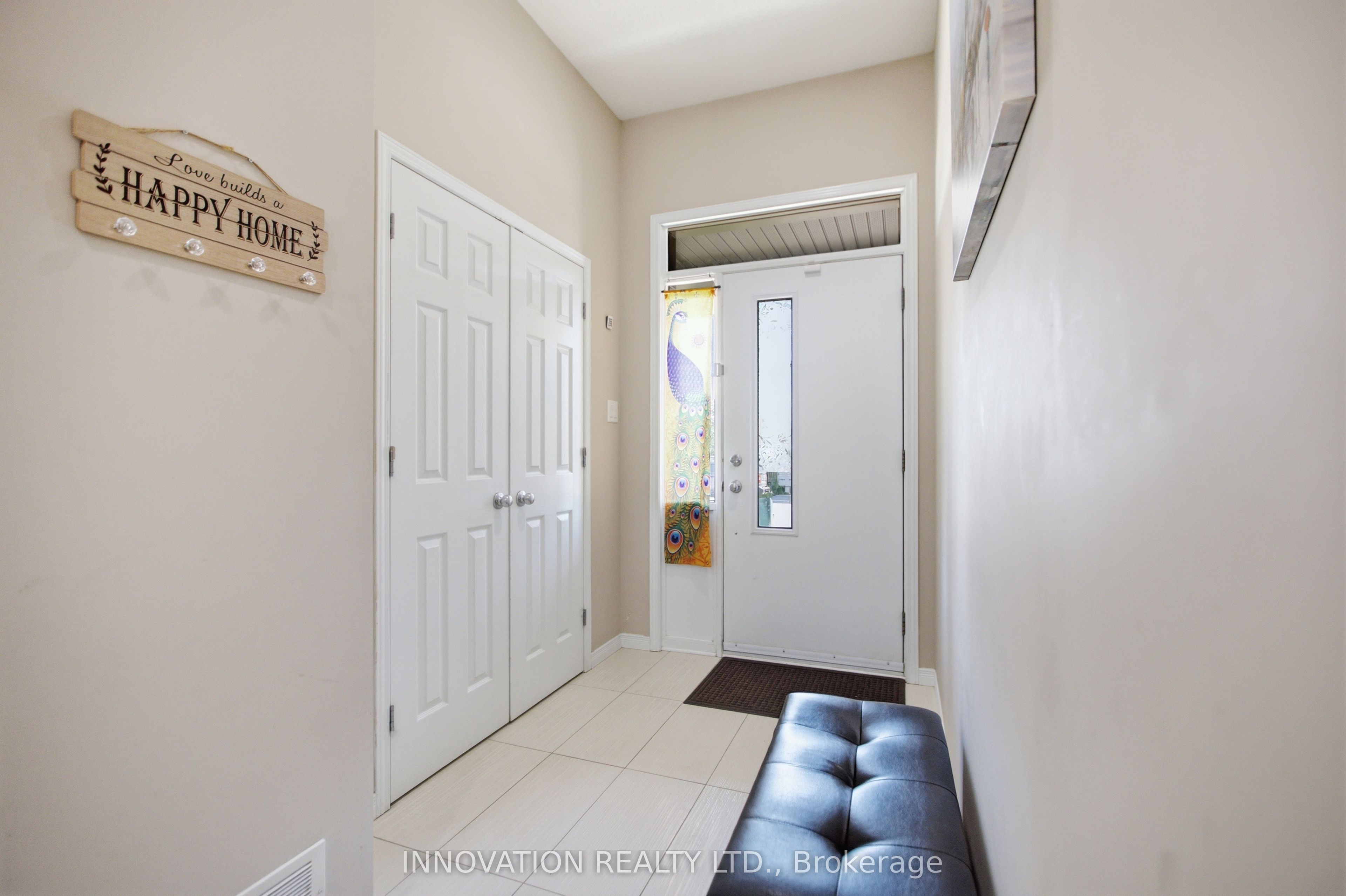 517 Dressage Avenue, Kanata, ON K2V 0C8 photo 3