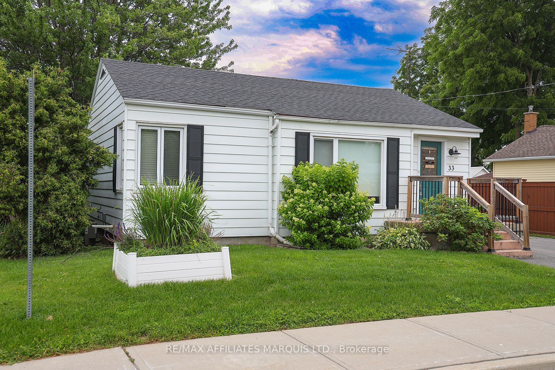 33 Ontario Street, South Dundas, ON K0C 1X0 photo 2