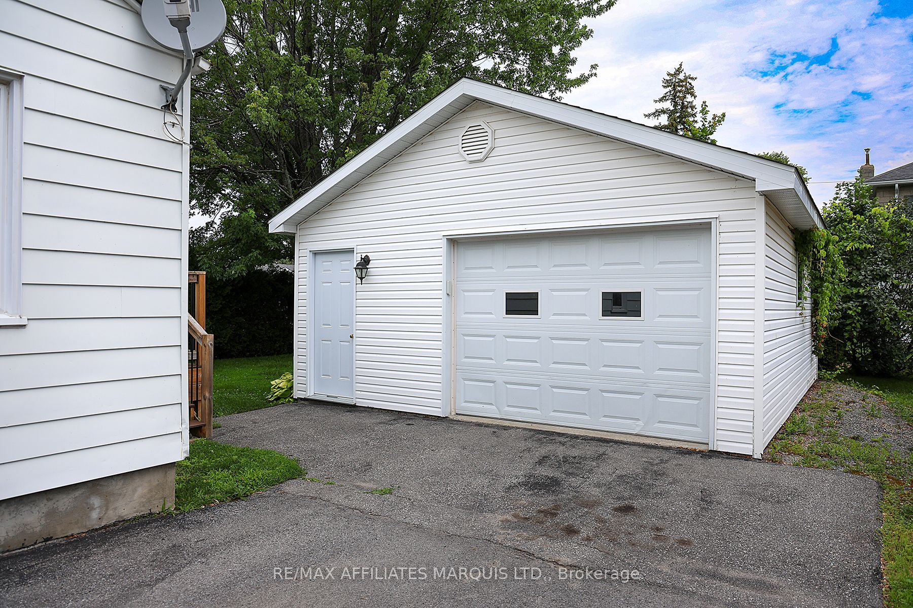 33 Ontario Street, South Dundas, ON K0C 1X0 photo 4