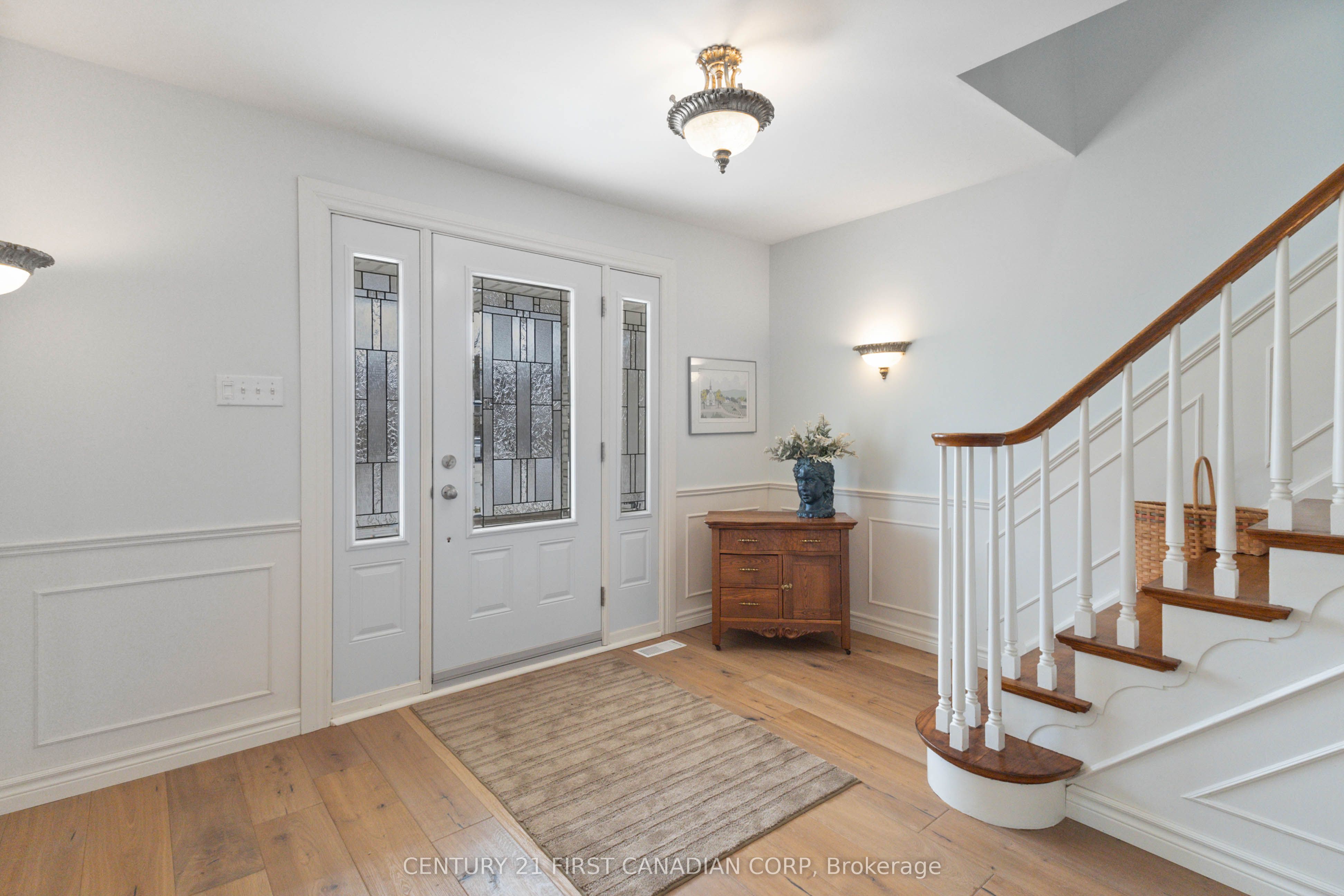 1080 Viscount Road, London South, ON N6K 1H8 photo 4