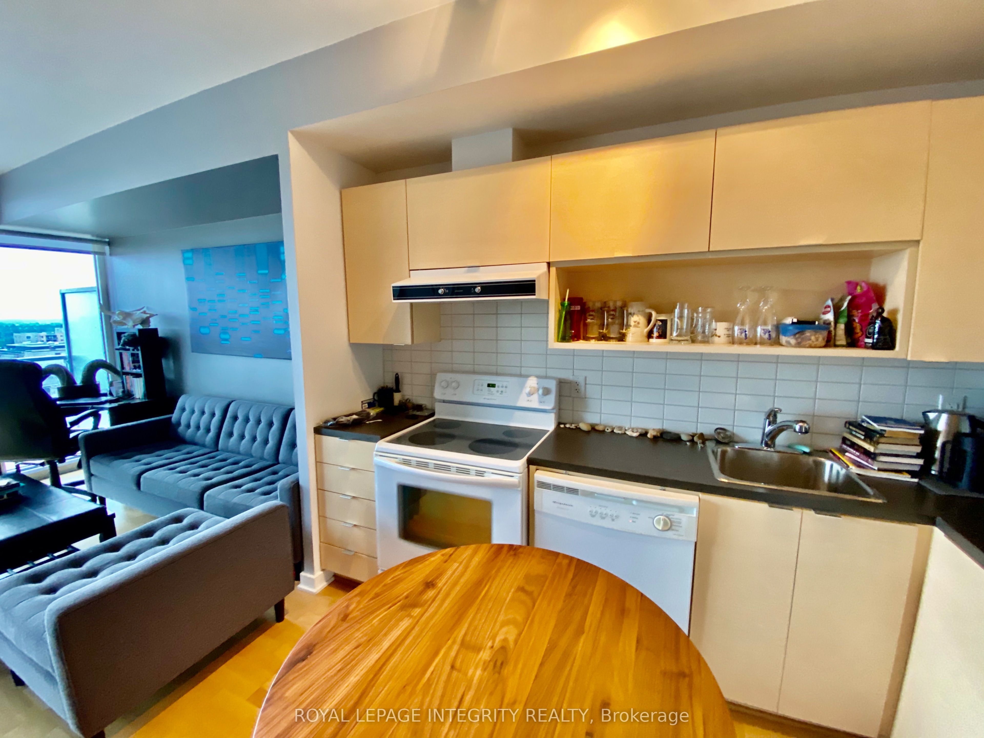 324 Laurier Avenue W 1612, Ottawa Centre, ON K1P 0A4 photo 2