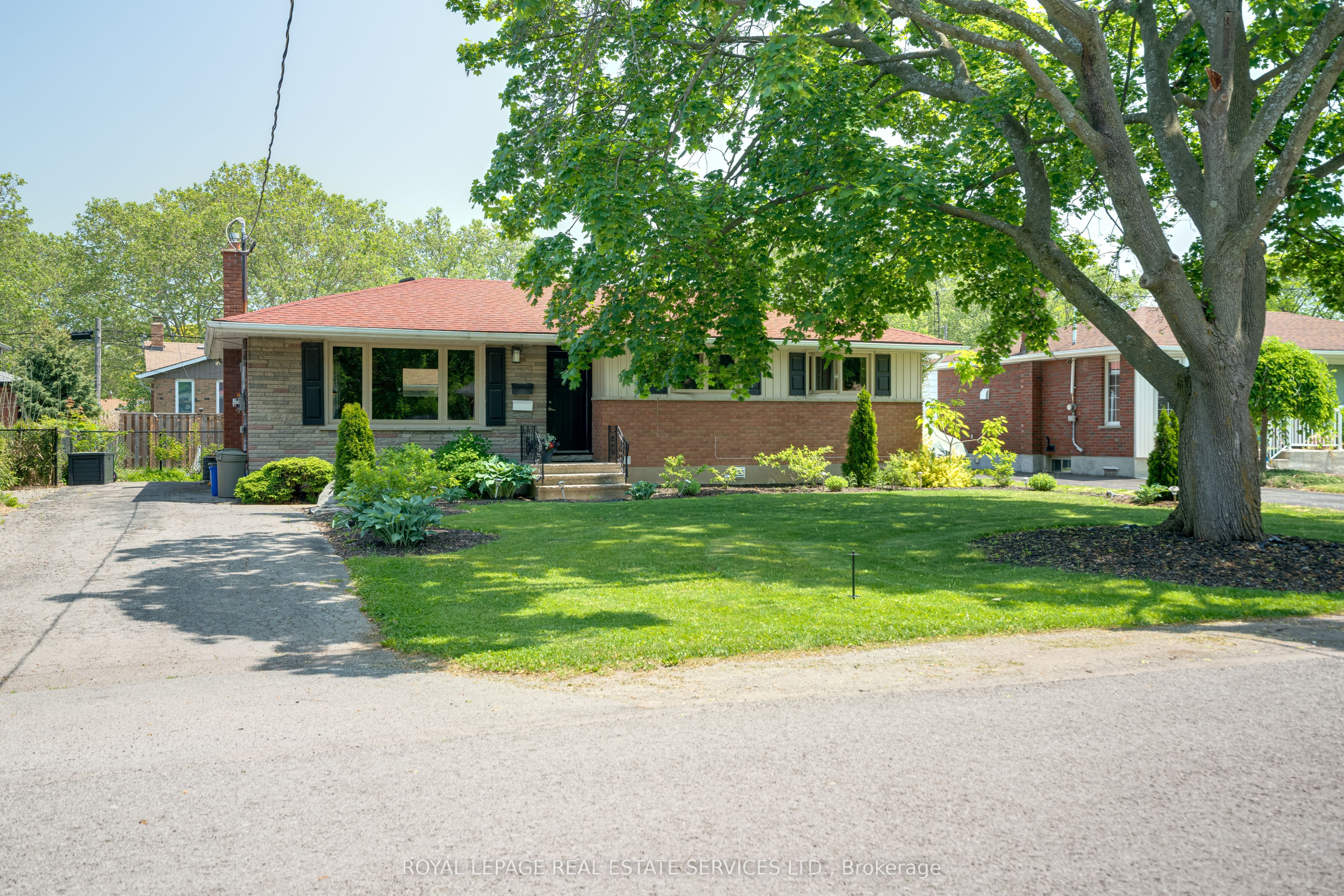 70 Rochelle Drive, St. Catharines, ON L2M 2Y4