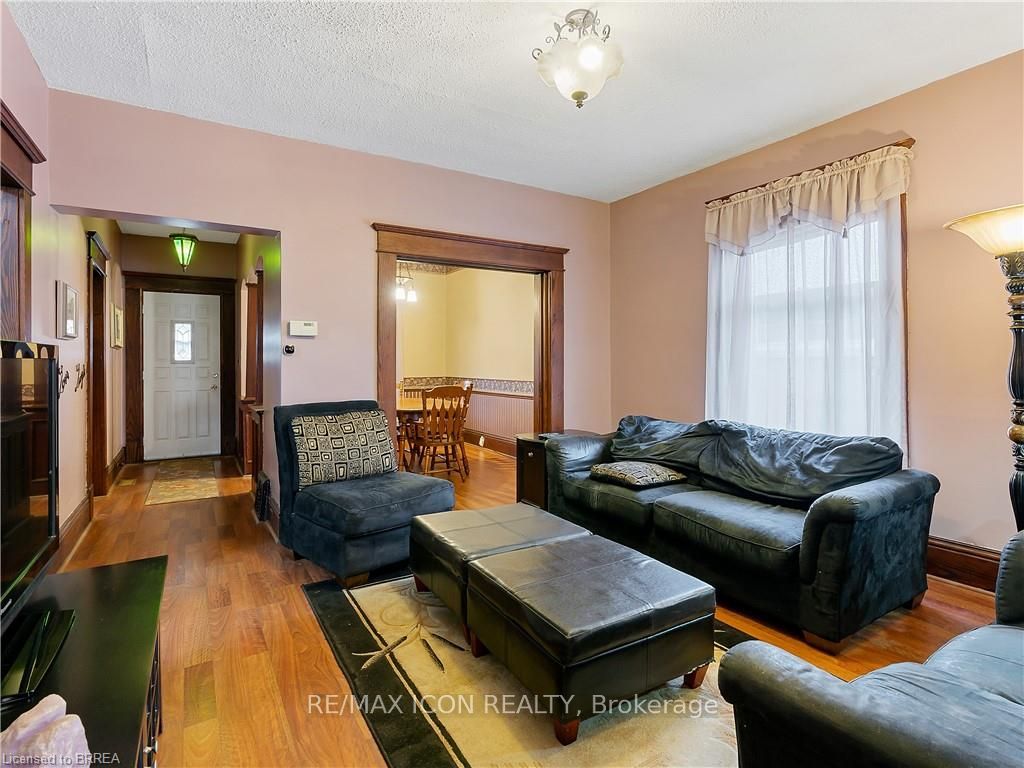 49 Mintern Avenue, Brantford, ON N3S 1K9 photo 5