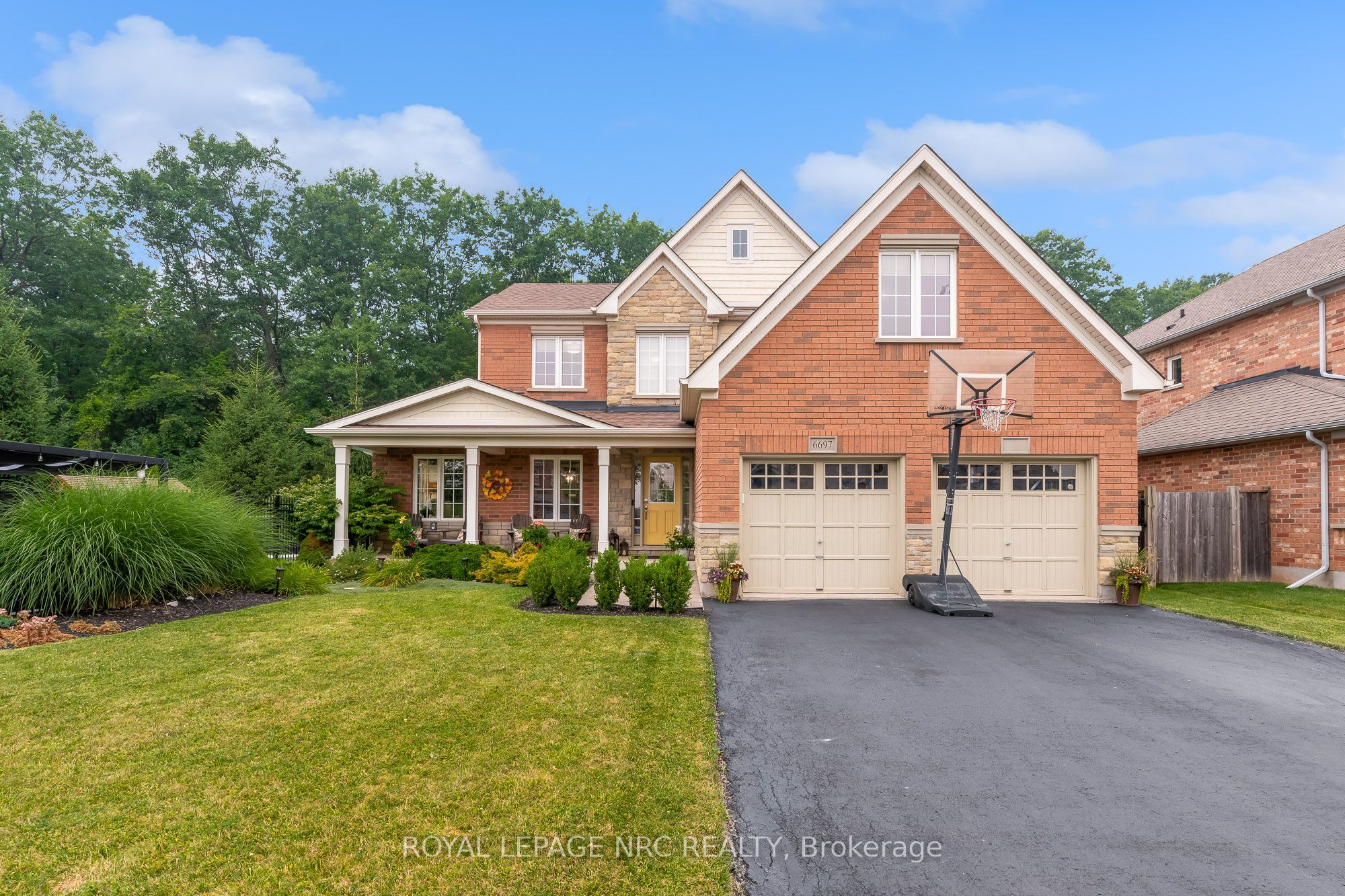 6697 St. Michael Drive, Niagara Falls, ON L2E 1A1