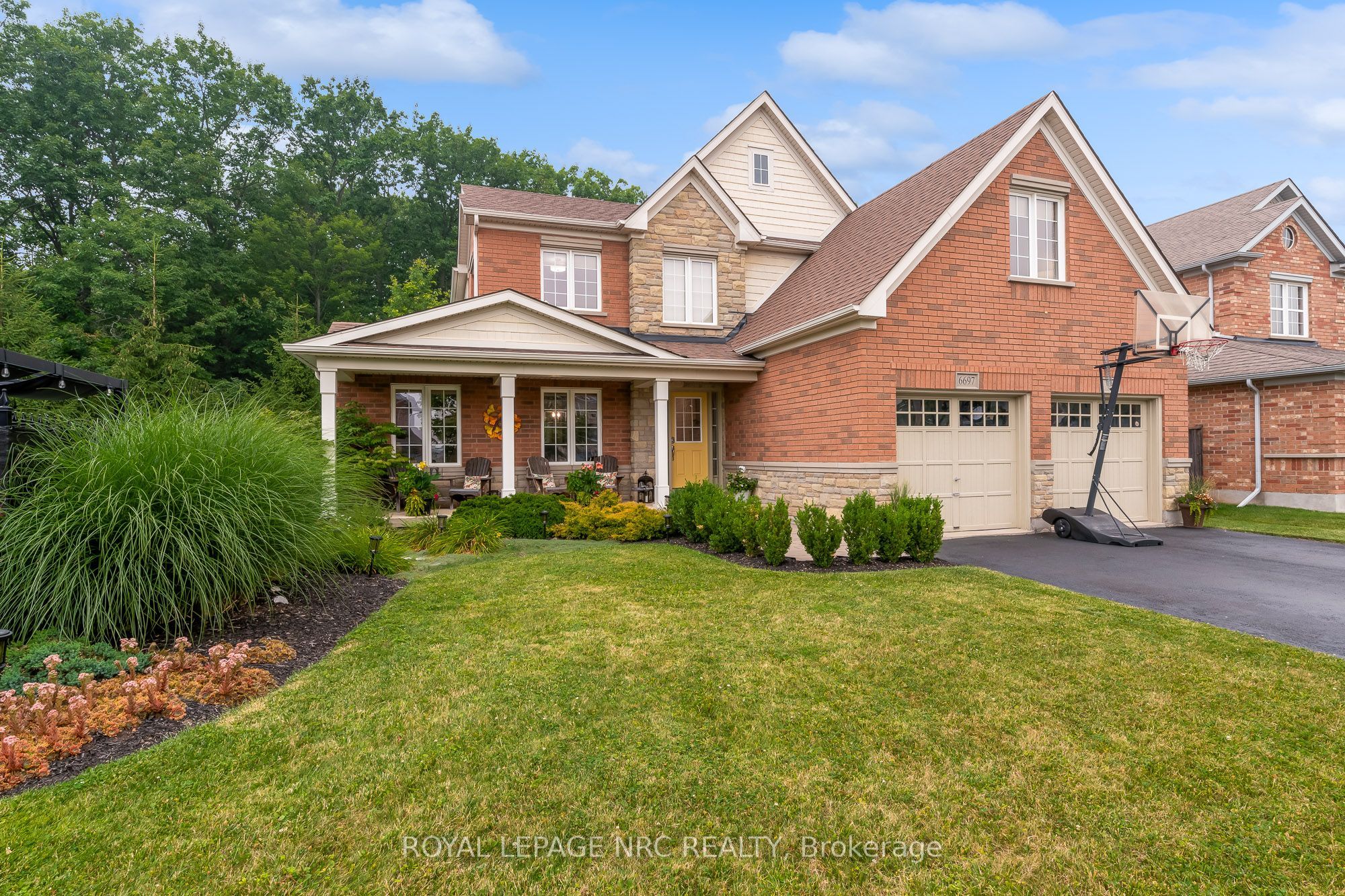 6697 St. Michael Drive, Niagara Falls, ON L2E 1A1 photo 2