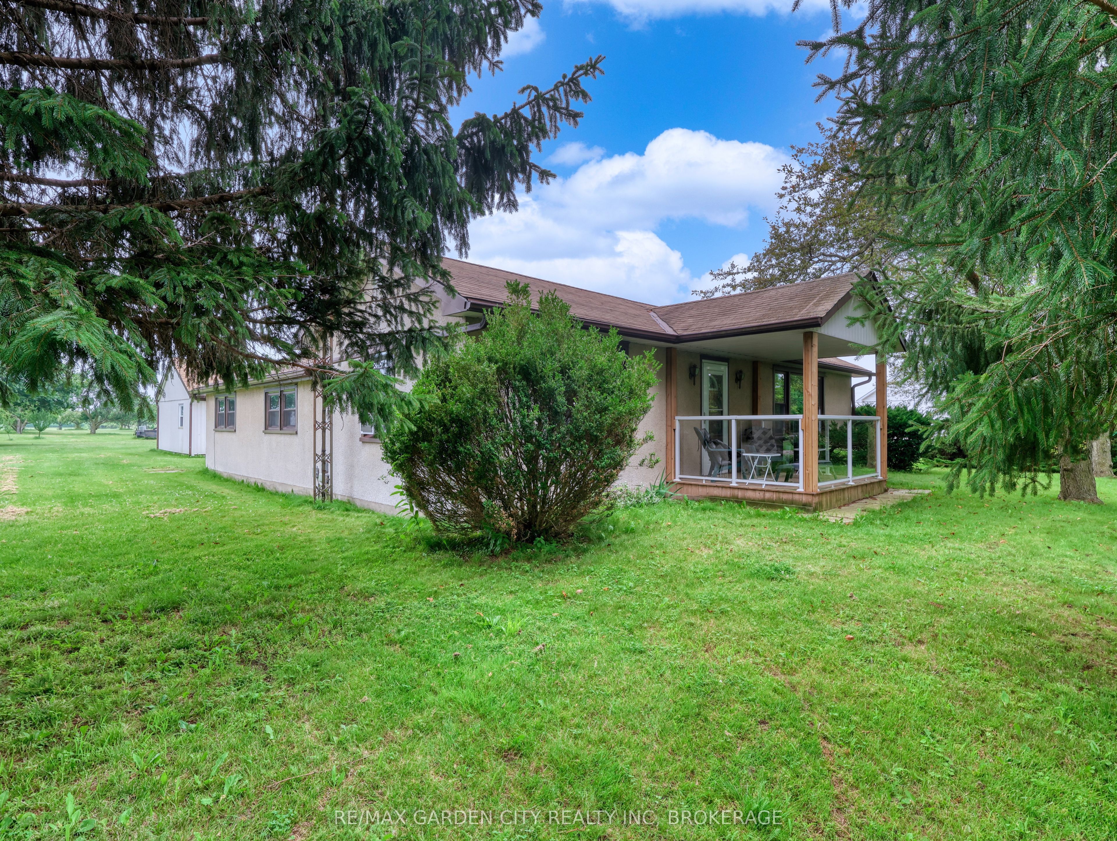 1408 Fifth Street, St. Catharines, ON L2R 6P9 photo 5