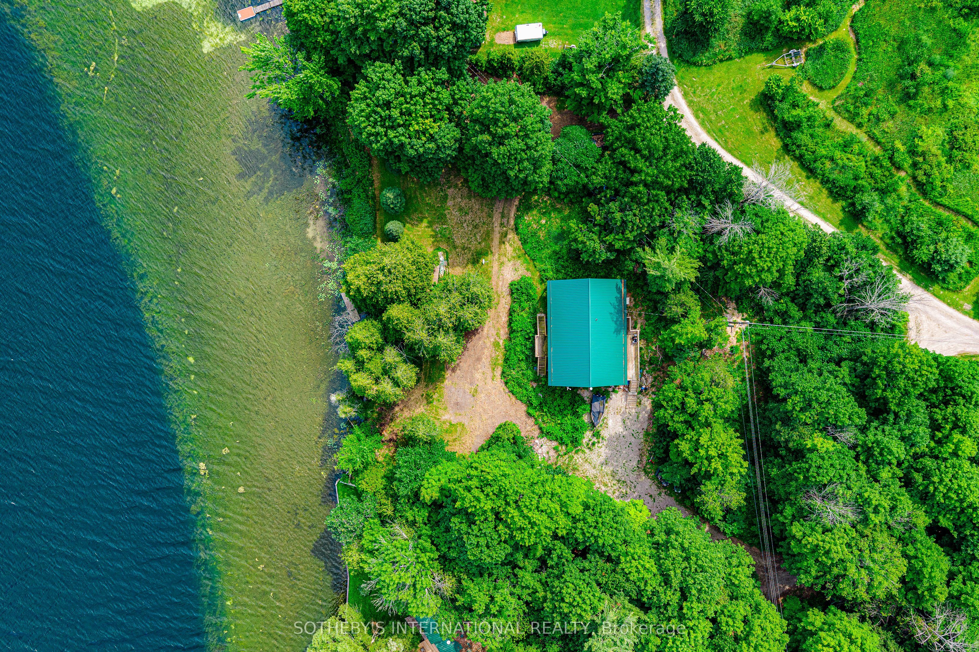 824 Buck Hollow Lane, Leeds and the Thousand Islands, ON K0E 1N0 photo 2