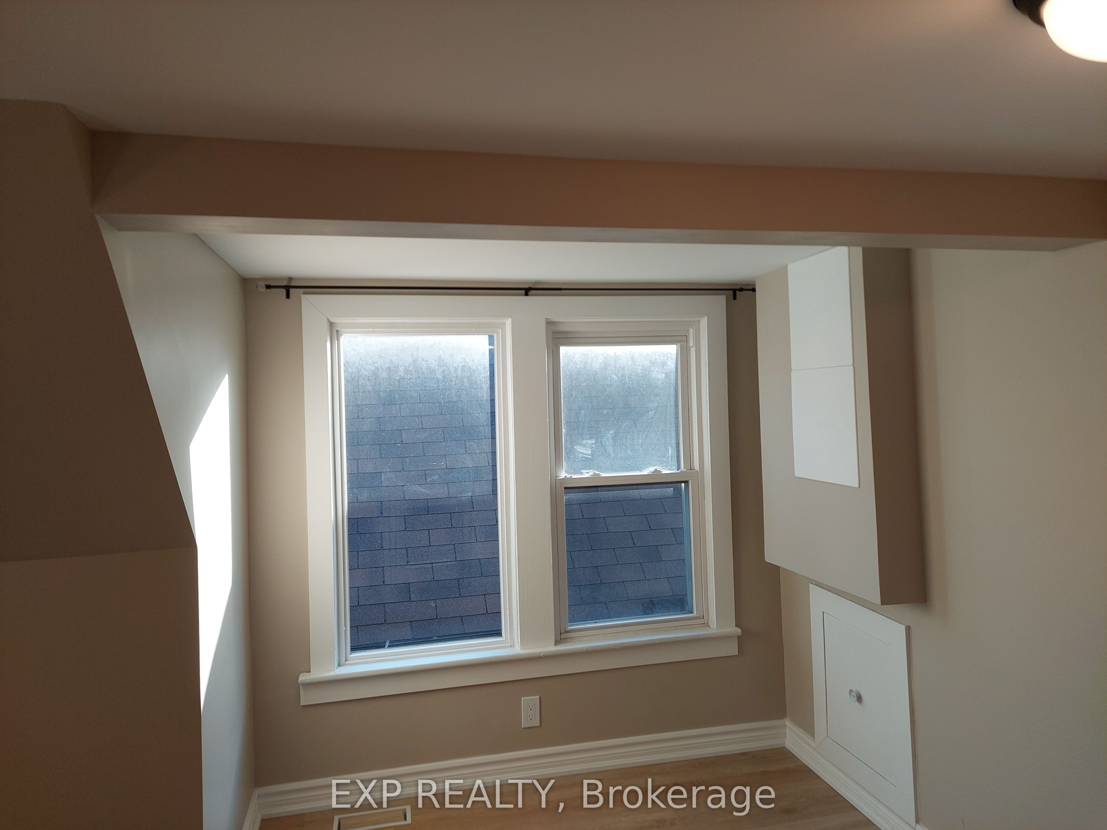 148 Gibson Avenue LOFT, Hamilton, ON L8L 6J8 photo 3