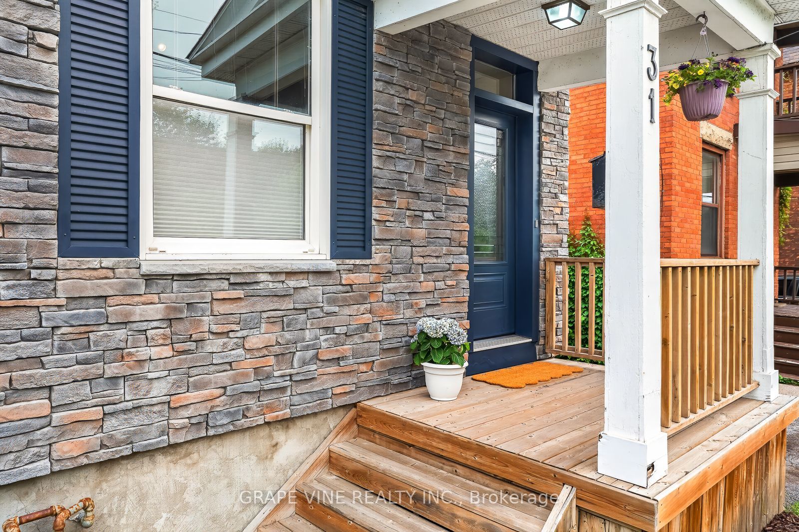 31 Westmount Avenue, West Centre Town, ON K1Y 3K2 photo 3