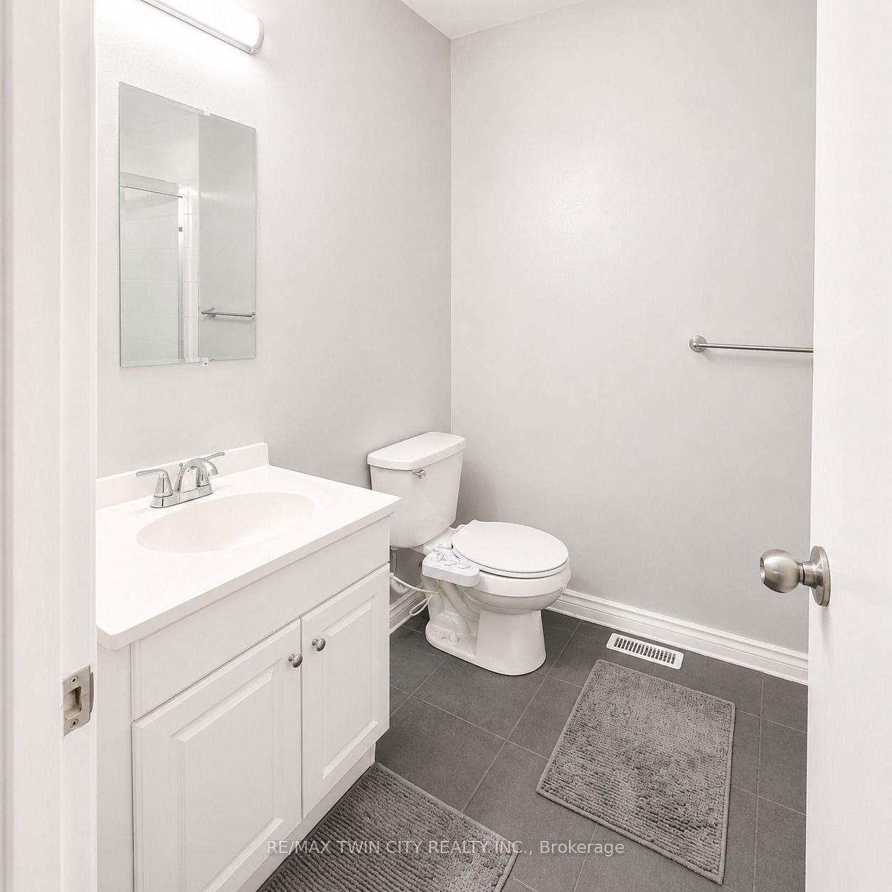 513 Quiet Place 3, Waterloo, ON N2L 5L6 photo 4
