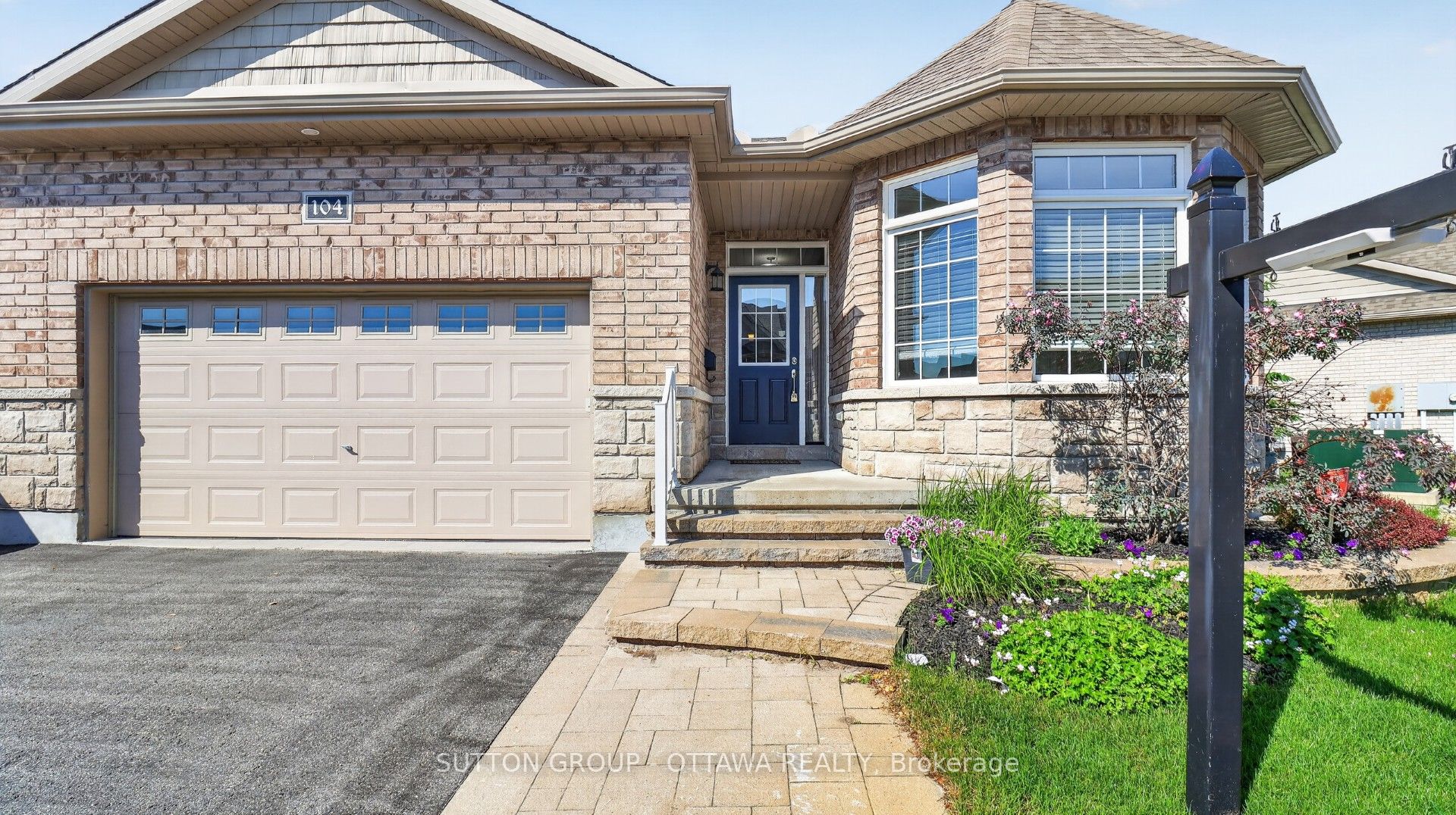 104 Passageway Private, Kanata, ON K2M 1H6 photo 2