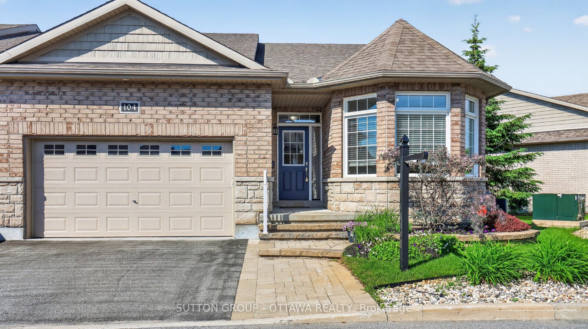 104 Passageway Private, Kanata, ON K2M 1H6 photo 3