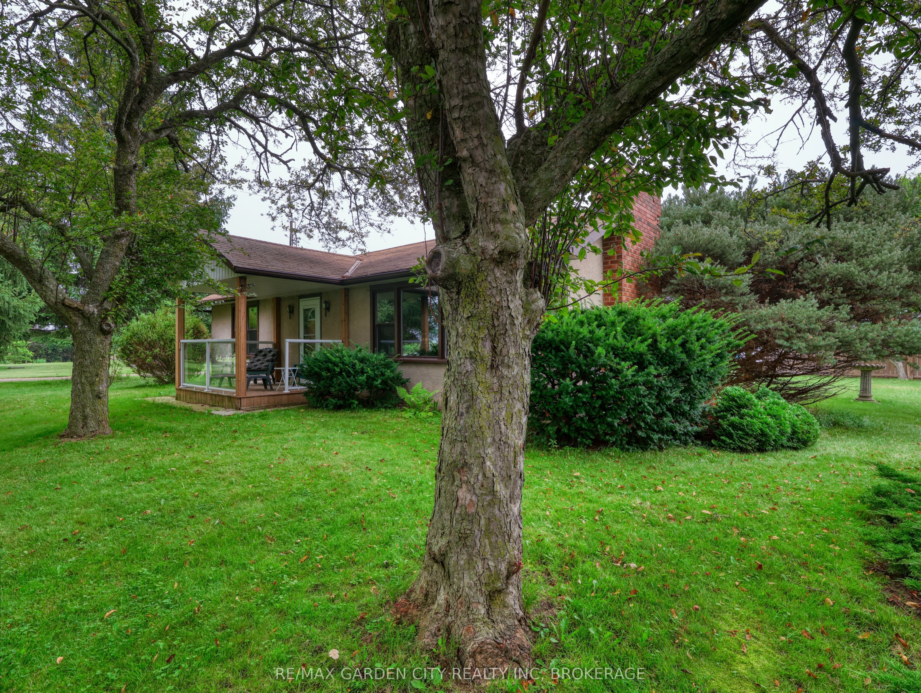 1408 Fifth Street, St. Catharines, ON L2R 6P9 photo 5